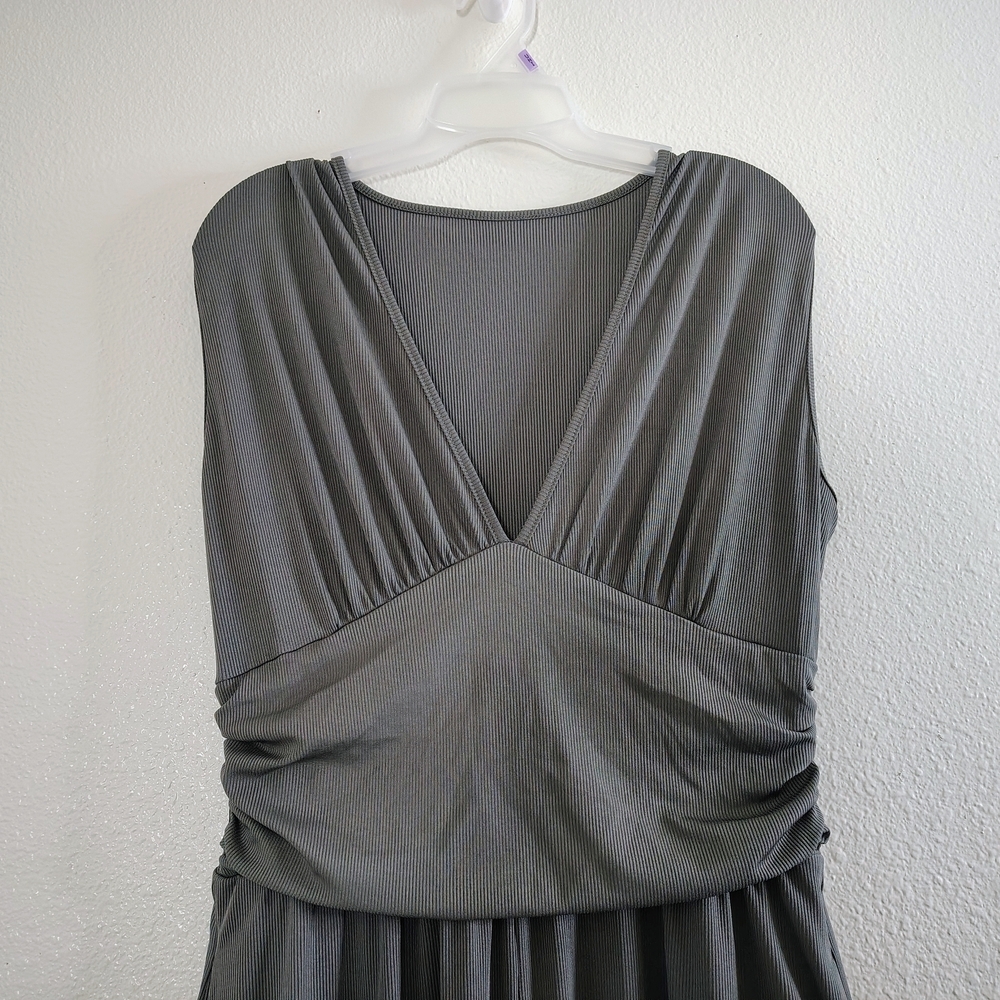 YOZY Gray Ribbed V Neck Wide Leg Jumpsuit Pockets XL Relax Style NWT - Picture 2 of 14